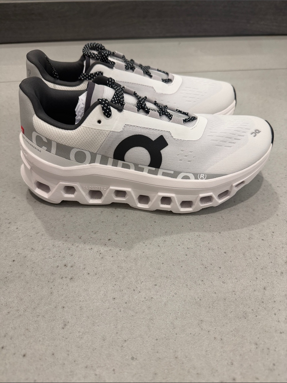 On Running White and Black Cloud-Inspired Sneakers - Picture 3 of 8